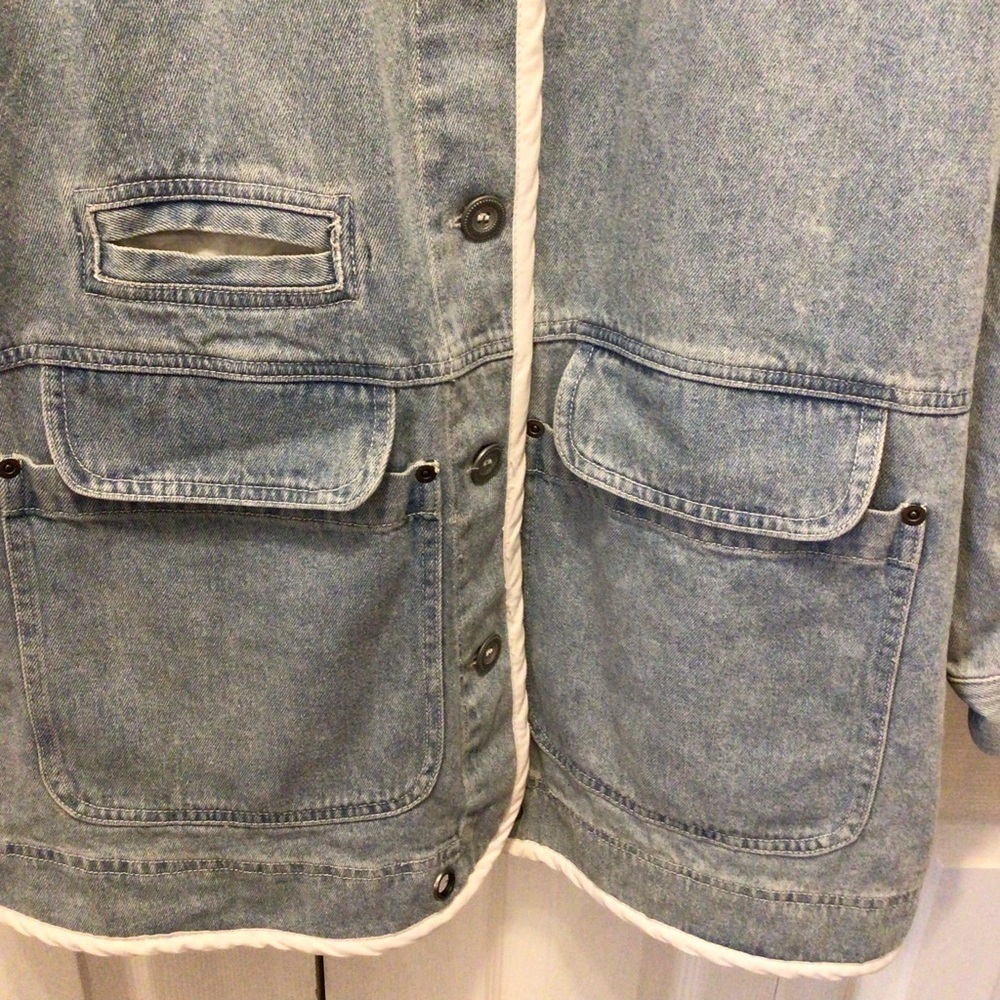 VTG HYPE Womens Light Wash Oversized Denim Shirt Jacket Size Small - Picture 9 of 13